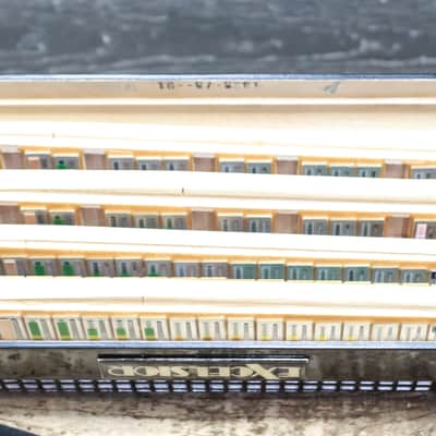 Excelsior Model 1320E 120-Bass 41-Key 11-Treble Switch Piano Accordion w/Case image 9