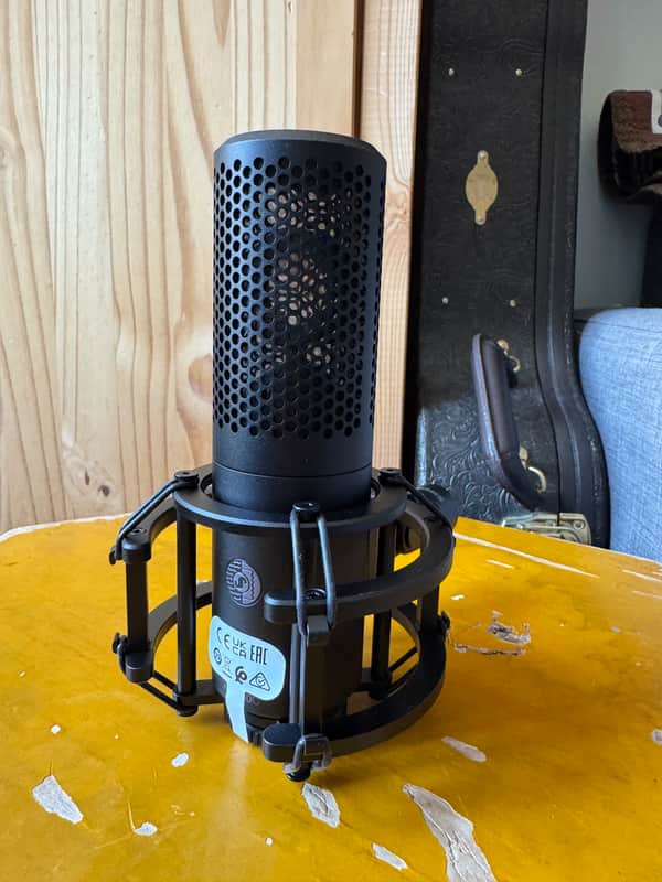 Shure KSM40C Cardioid Large Diaphragm Condenser Microphone 2026 - Present - Black image 1