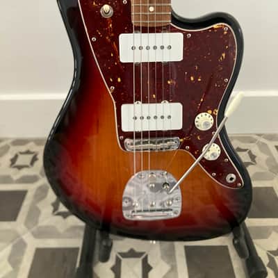 Fender American Professional Jazzmaster with Rosewood Fretboard 2017 - 2019 - 3-Color Sunburst image 2