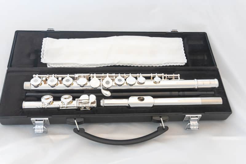 Yamaha YFL-261 Silver-plated Open-Hole Standard Flute *Cleaned & Serviced image 1