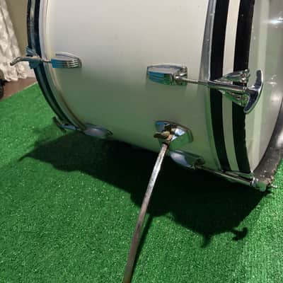 Ludwig 14x22 bass drum 1976 - White cortex image 6