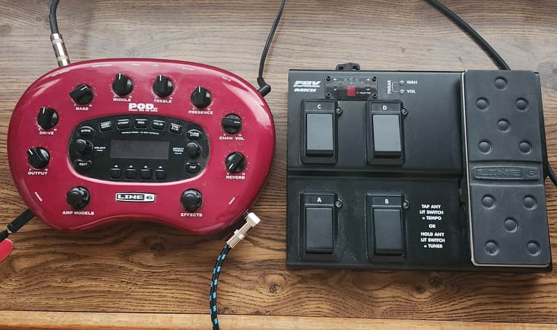 Line 6 POD xt Multi-Effect and Amp Modeler 2002 - 2006 - Red | Reverb