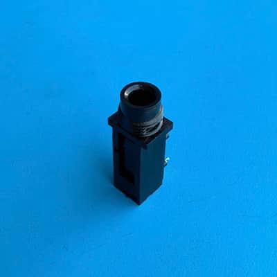 CASIO WK-1800 Keyboard Part: TS Sustain Pedal Input Mono 3-Pin Socket image 4
