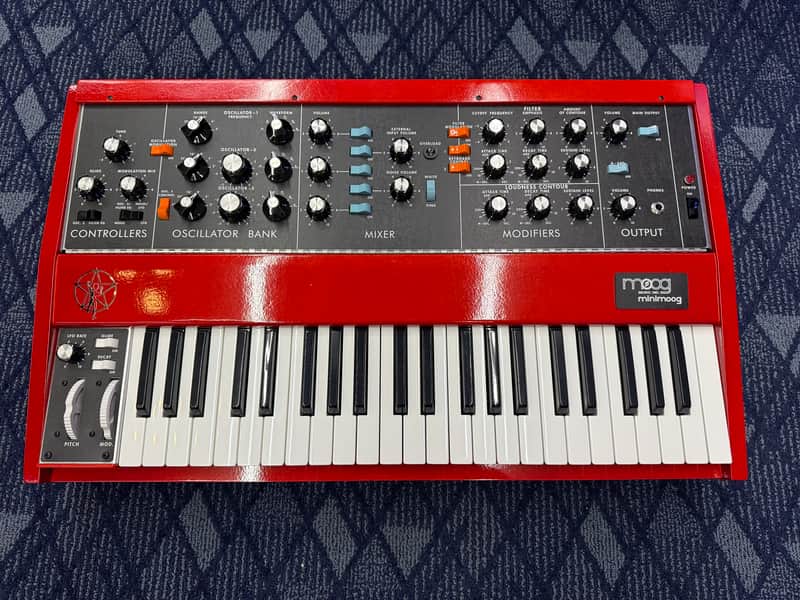 Moog Geddy Lee Minimoog Model D 44-Key Monophonic Synthesizer 2025 - Red / Black image 1