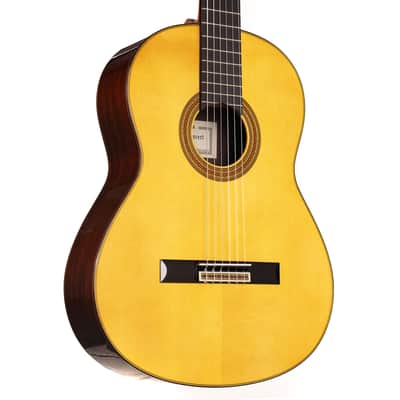 Yamaha GC32S Classical Natural image 1