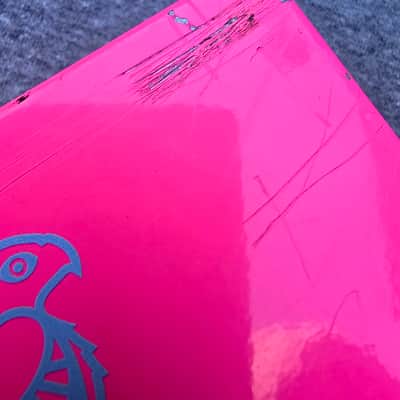 Walrus Audio Aetos 120V Clean Power Supply V1.5 Limited Edition - Neon Series 2019 - Neon Pink image 5