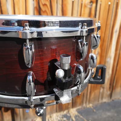 Gretsch USA Custom Series - Chestnut Burst Lqr. / Stop Sign Badge / 6.5 x 14" Maple Shell Snare Drum image 8