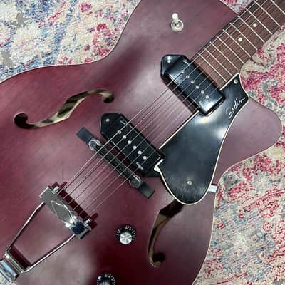Godin 5th Avenue CW Kingpin II - Burgundy image 2