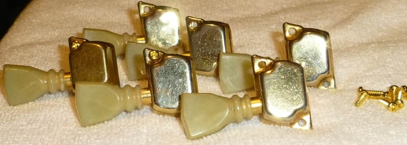 Vintage 1960s Univox Teisco Aria Gold 6 In a Line Tulip Tuner Set with Screws Right Handed Excellent MIJ image 1