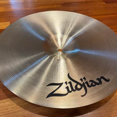 Zildjian 18" A Series Medium Thin Crash Cymbal 2013 - Present - Traditional image 9