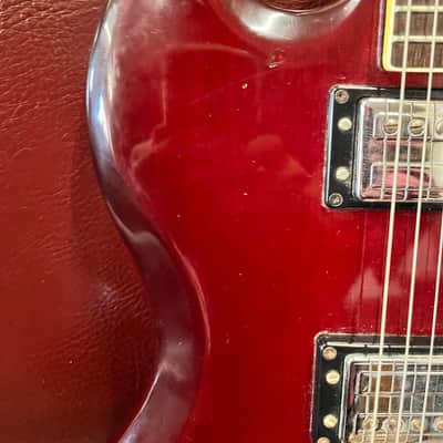 Guild Polara S-100 electric guitar with tremolo 1970s - Cherry image 8