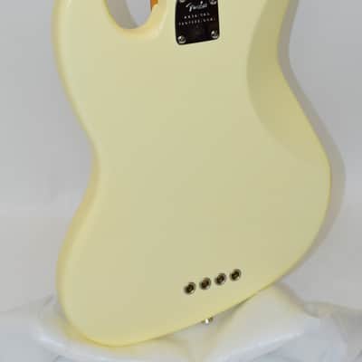 2021 Fender American Professional II Jazz Bass Fretless, Rosewood Fingerboard, Olympic White w/ Case image 12