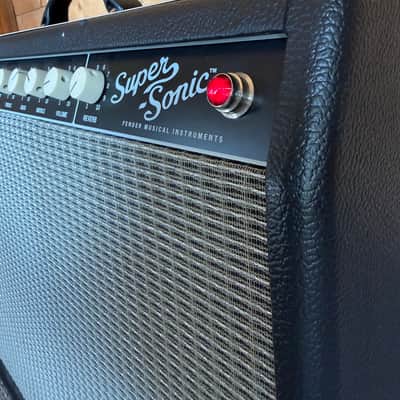 Fender Super-Sonic 22 2-Channel 22-Watt 1x12" Guitar Combo 2010 - Present - Black image 12