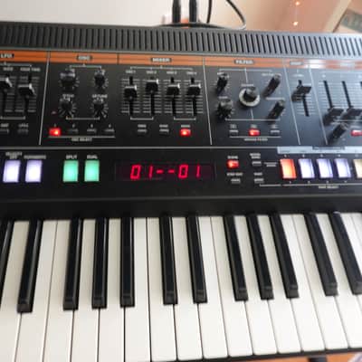 Roland Jupiter-X 61-Key Synthesizer 2019 - Present - Black image 4