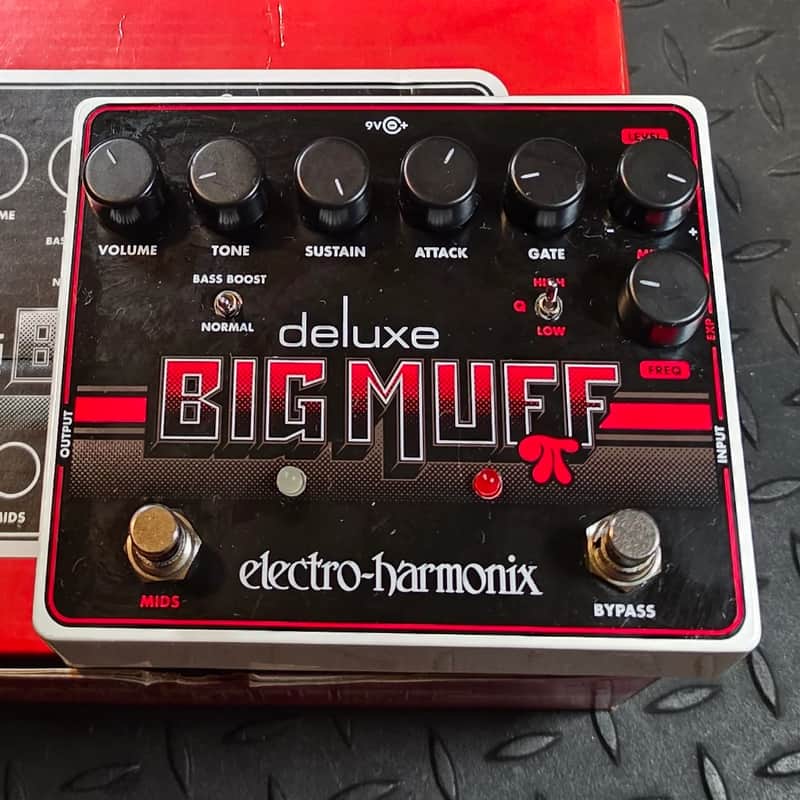 Electro-Harmonix Deluxe Big Muff Pi Distortion Fuzz / Sustainer Mids 2014 - Present - Black / Red image 1