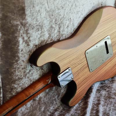 GB Liuteria Traditional Strato Vegatrem - Camphor burl image 4