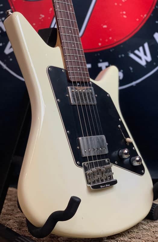 Music Man Albert Lee w/HC image 1
