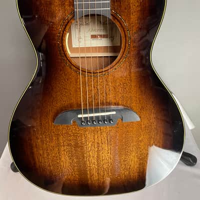 Alvarez  AMP660ESHB Acoustic Electric Parlor Guitar  2020’s Shadowburst image 2