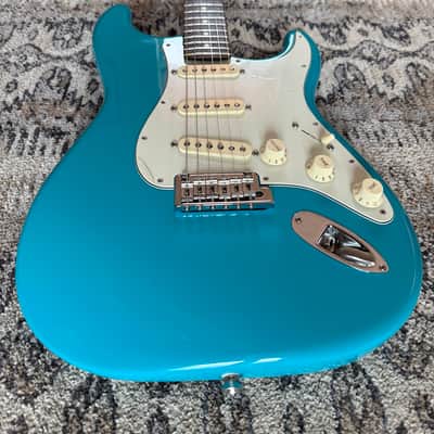 Fender American Professional II Stratocaster with Rosewood Fretboard 2020 - Present - Miami Blue image 2