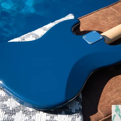 2020 Fender Hybrid Jazz Bass with Maple Fretboard - Indigo - Made in Japan - Pro Set Up w Perfect Frets/Action/Intonation! image 4
