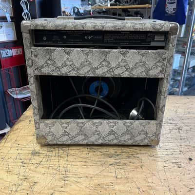 Vintage Fender Champ 12 Tube Guitar Amp Amplifier 1980's Snakeskin Just Serviced image 9