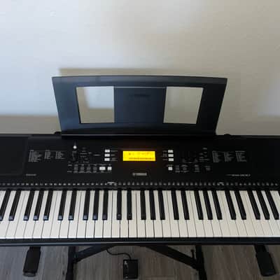 Yamaha PSR-EW300 76-Key Keyboard image 2
