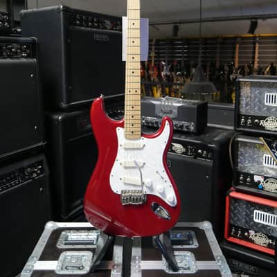 Fender Stratocaster Deluxe candy apple red image 1