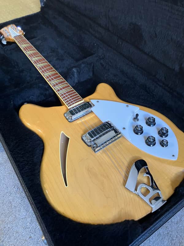 Rickenbacker 360 1983 - Mapleglo image 1