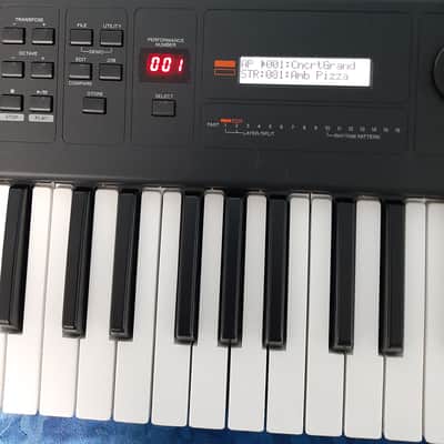 Yamaha MX49 Synthesizer - mint