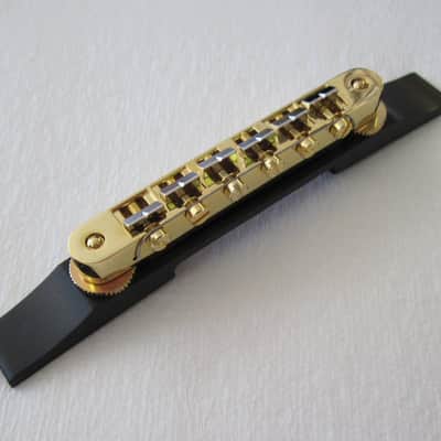 Gretsch Gold AOM Bridge Assy with Ebony Base 0080628049 image 1
