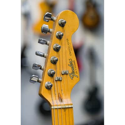 1983 Fender Standard Stratocaster (USA) with Maple Fretboard ivory white image 3