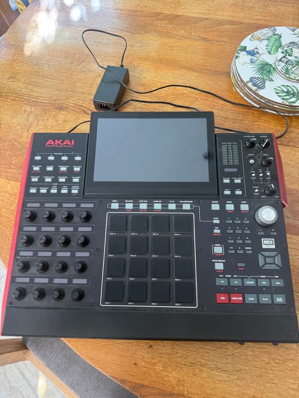 Akai MPC X Standalone Sampler / Sequencer 2017 - Present - Black Bild 1
