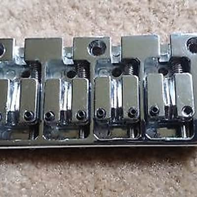 chrome 4-string high mass bass bridge with quick release design Bild 1