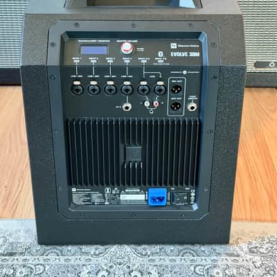 Electro-Voice Evolve 30M Portable Powered Column Loudspeaker System with SW Cover and Short Column Speaker Pole image 5