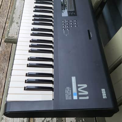 STUDIO SALE! Korg M1 Synthesizer 1988+ Japan image 4
