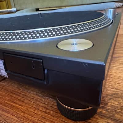 Technics SL- 1210 MK5 (with flight case) Bild 8