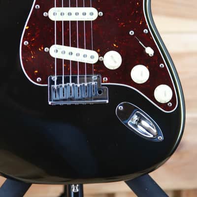 Fender American Ultra Stratocaster with Maple Fretboard - Texas Tea image 8