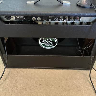 Fender Deluxe Reverb 2-Channel 22-Watt 1x12" Guitar Combo 1963 - 1967 - Black Panel image 3