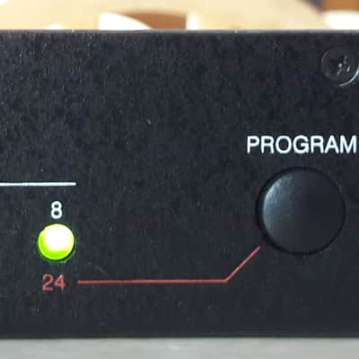 MidiQuest Opcode 8 Port/SE and 14 Midi cables! image 2