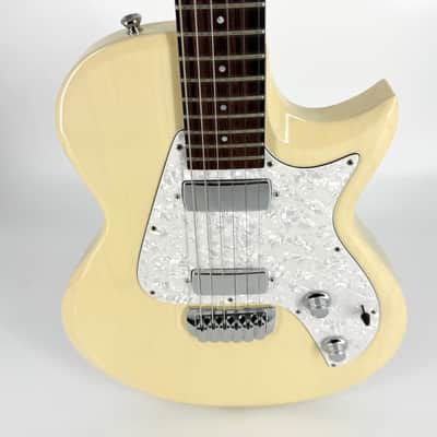Taylor SB1-X Solidbody Classic – Trans White image 5