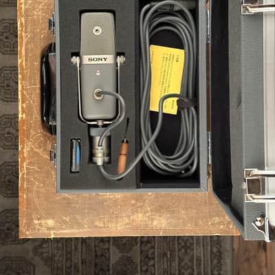 Sony C-38B Condenser Microphone. Original Case. Mint. C38b C38 C-38. US Seller! image 3