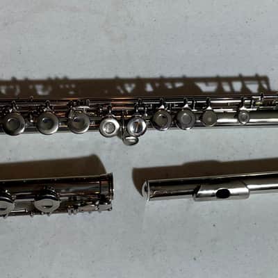 Gemeinhardt 2NP Straight-Headjoint Flute 1990 - Nickle-Plated image 2
