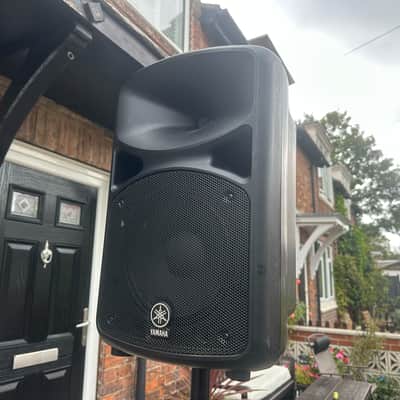 Yamaha StagePas 600i Portable PA System + Full Accessory Bundle image 2