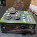6 Degrees FX Millie Fuzz 2010s - Green/Yellow/Black