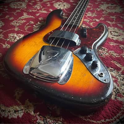 1963 Fender Jazz Bass In Sunburst Finish with Original Hard Case image 3