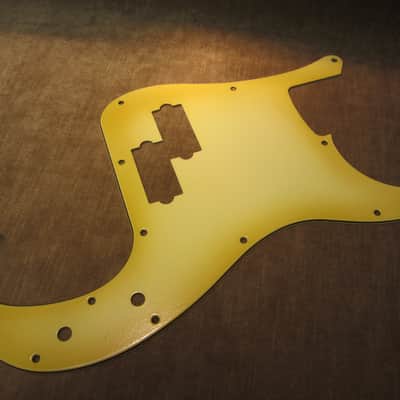 2015 Fender P-Bass 70's Antigua Custom Shop Relic Aged Pickguard Free US Shipping! image 2