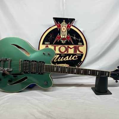 Gretsch Streamliner G2627T/GRG Semi-Hollow Body Electric Guitar image 1