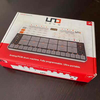 IK Multimedia UNO Drum Analog/PCM Drum Machine 2019 - Present - White / Black image 8