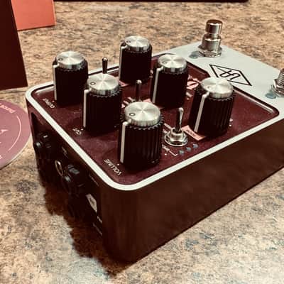 Universal Audio Ruby ’63 Top Boost Amplifier 2022 - Present - Ruby / Silver image 5