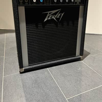 Peavey Basic 50 Bass Amp image 9